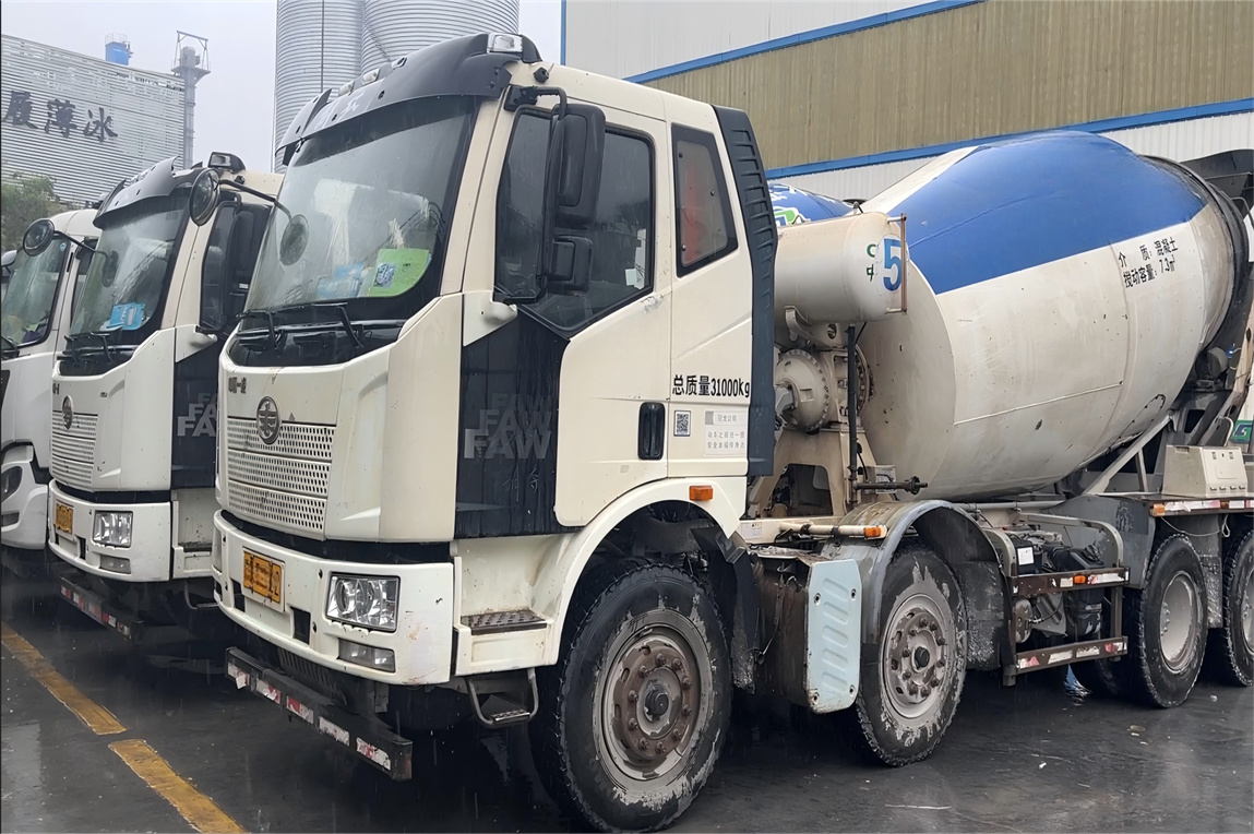 商砼車(chē)輛GPS定位視頻油耗監(jiān)控系統(tǒng)